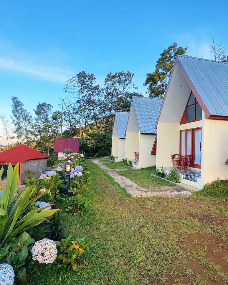 Pandawa Cabin 2 Bed View Telaga Menjer