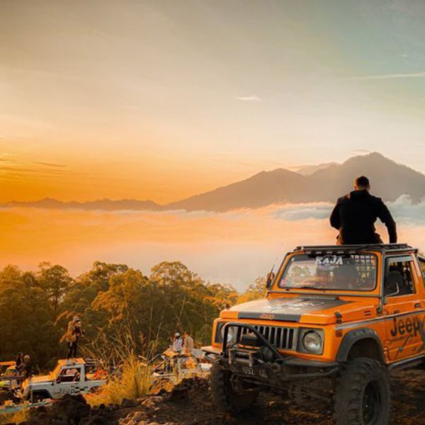 Private Jeep (2)